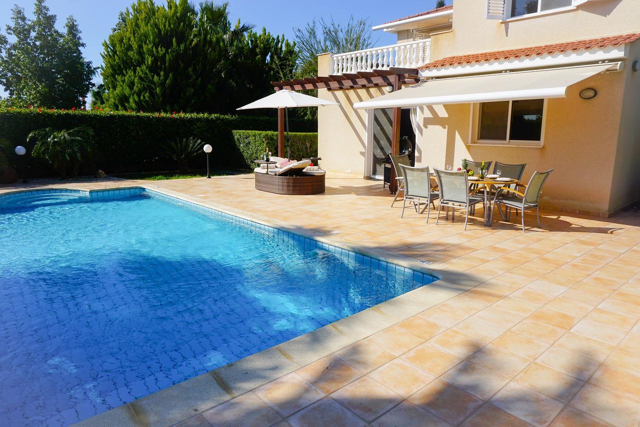 Villa Casa Mia By Ezoria Villas Коръл бей Екстериор снимка