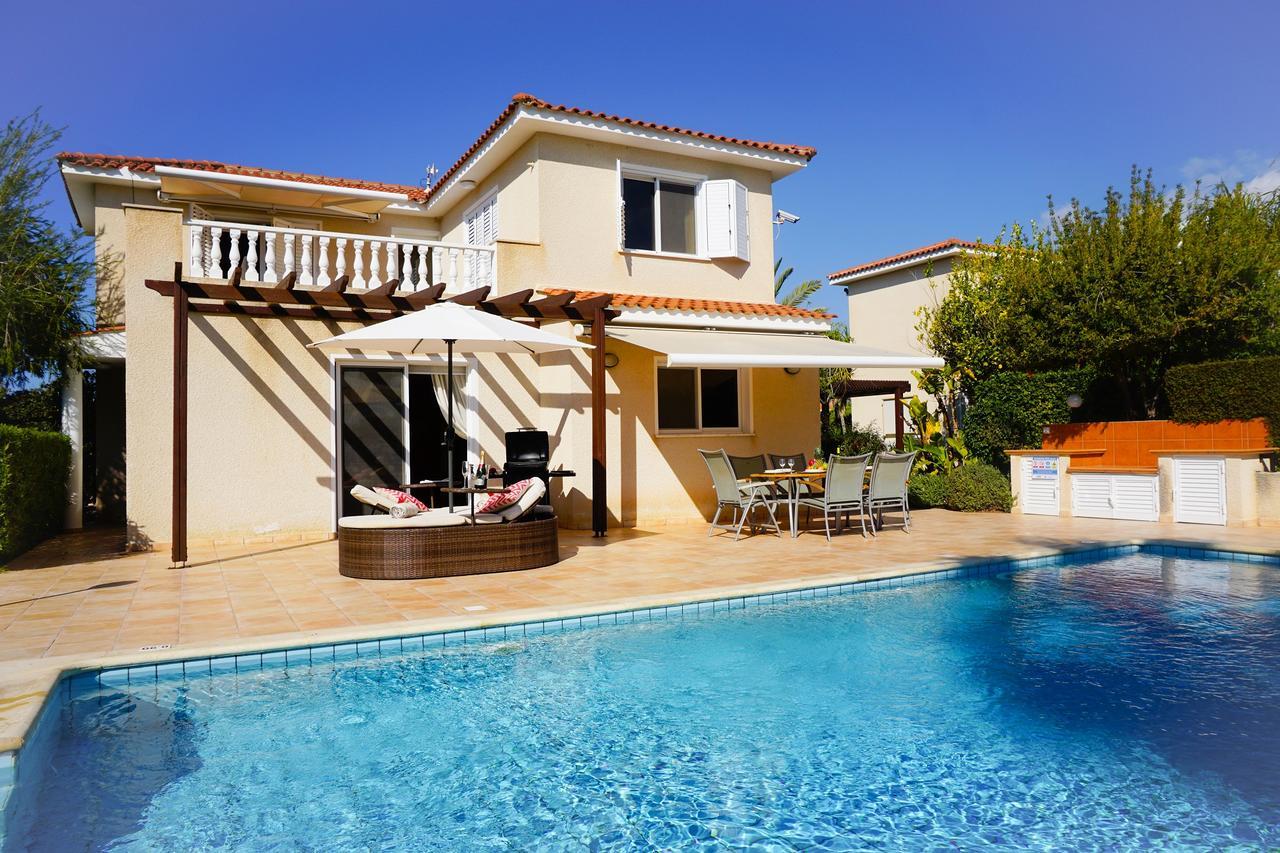 Villa Casa Mia By Ezoria Villas Коръл бей Екстериор снимка