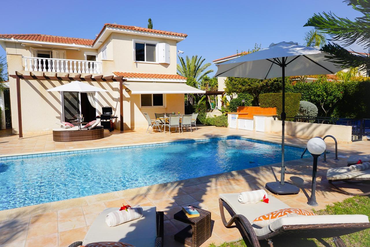 Villa Casa Mia By Ezoria Villas Коръл бей Екстериор снимка