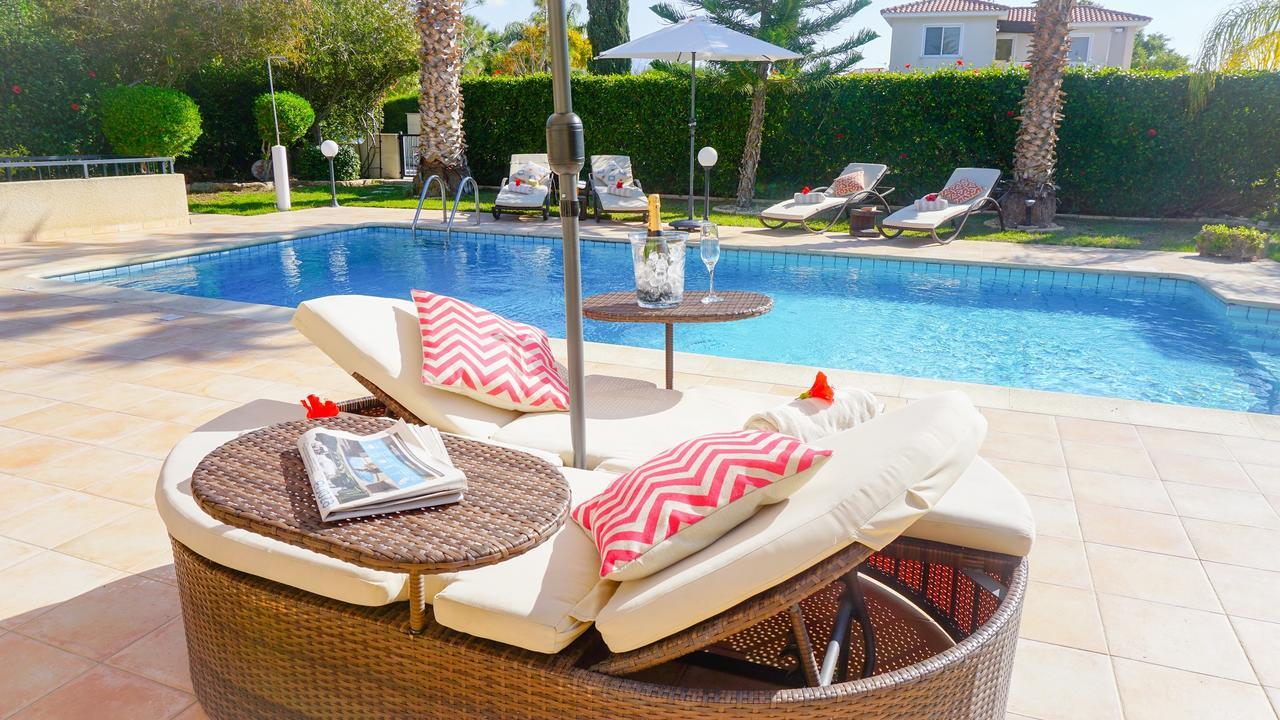 Villa Casa Mia By Ezoria Villas Коръл бей Екстериор снимка